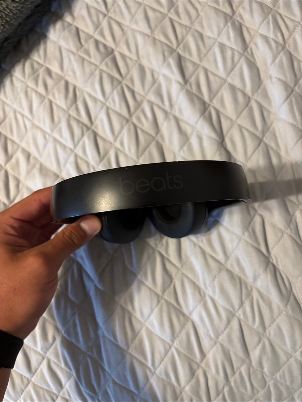 Beats Solo3 Wireless Headphones Black - Picture 2 of 7